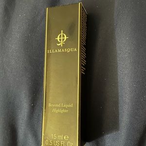 Illamasqua Beyond Liquid Highlighter